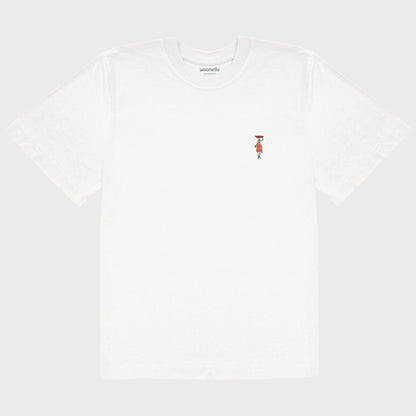 Unisex-T-Shirt Oversize weiß mit bestickter Brustpartie, afrikanischer Frau in Kleid, rote Schüssel auf Kopf