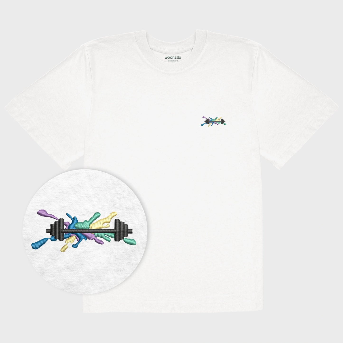 Unisex-T-Shirt Oversize weiß mit bestickter Brustpartie, Fokus auf Design, Hantelillustration auf mehrfarbiger Grafikkomposition