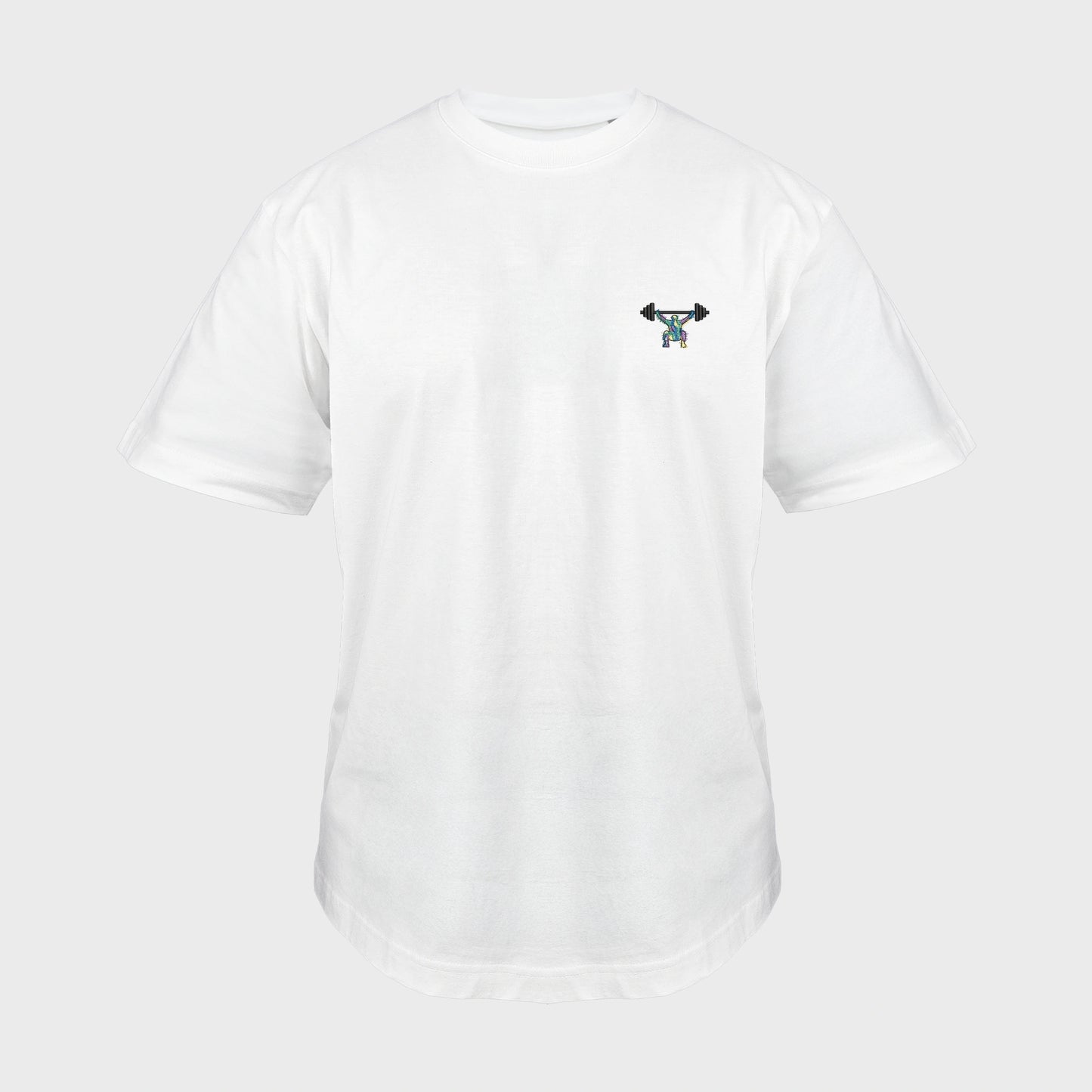 Unisex-T-Shirt Oversize weiß mit bestickter Brustpartie, minimalistische Umrisszeichnung einer Person in Kniebeuge mit Langhantel, mehrfarbiger Hintergrund, vorderansicht mann