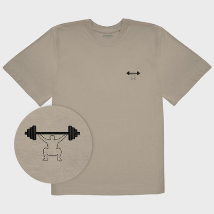 Unisex-T-Shirt Oversize mastic mit bestickter Brustpartie, Fokus auf Design, minimalistische Umrisszeichnung einer Person in Kniebeuge mit Langhantel